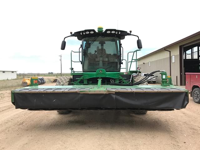 Image of John Deere W235 equipment image 1