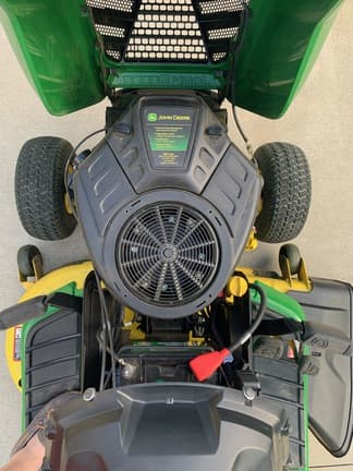 Image of John Deere X330 equipment image 2