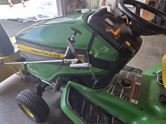 Image of John Deere X350 equipment image 4