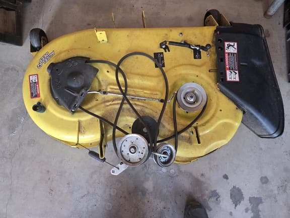 Image of John Deere X350 equipment image 4