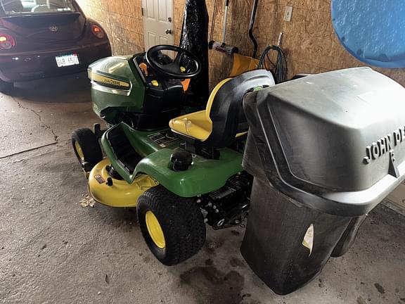 Image of John Deere X350 equipment image 2