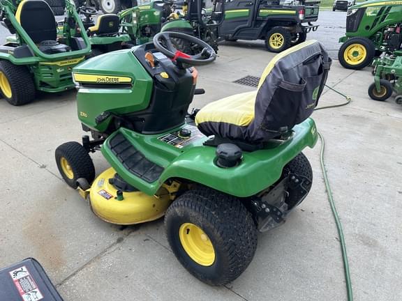 Image of John Deere X350 equipment image 3