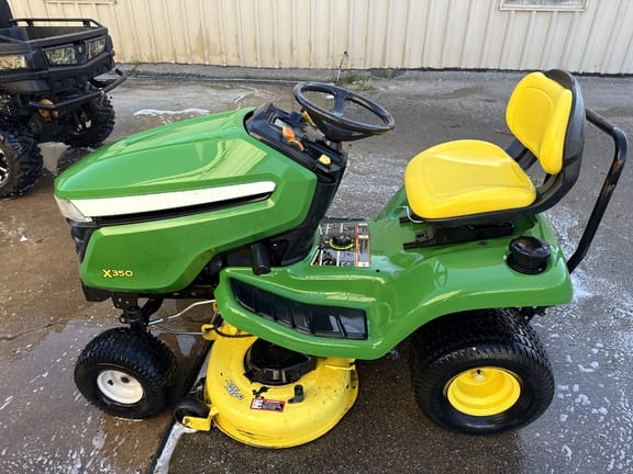 2017 John Deere X350 Equipment Image0