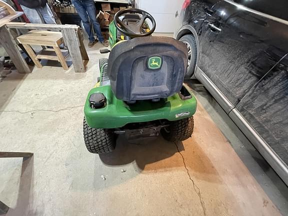Image of John Deere X354 equipment image 2