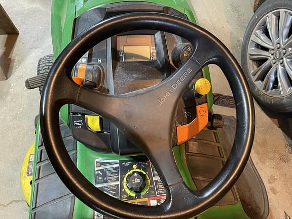 Image of John Deere X354 equipment image 4