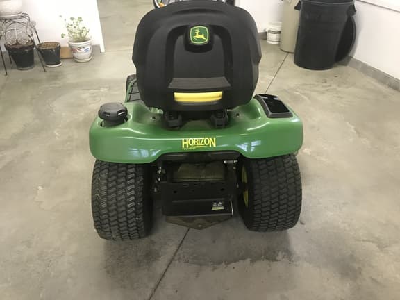 Image of John Deere X370 equipment image 2