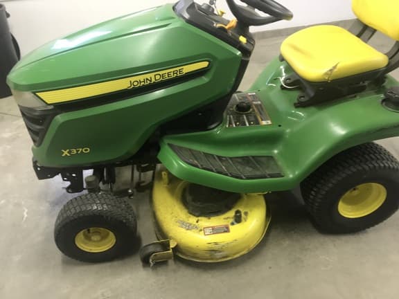 Image of John Deere X370 Primary image