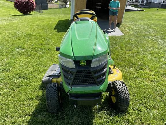 Image of John Deere X370 equipment image 1