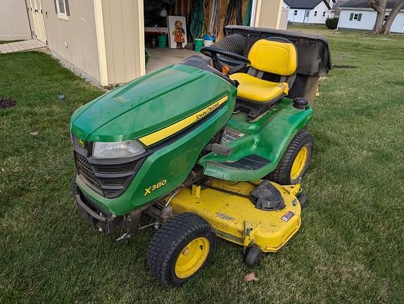 Image of John Deere X380 equipment image 1