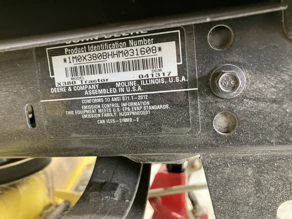 Image of John Deere X380 equipment image 1