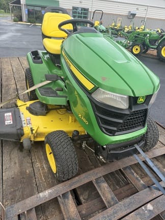 2017 John Deere X380 Equipment Image0