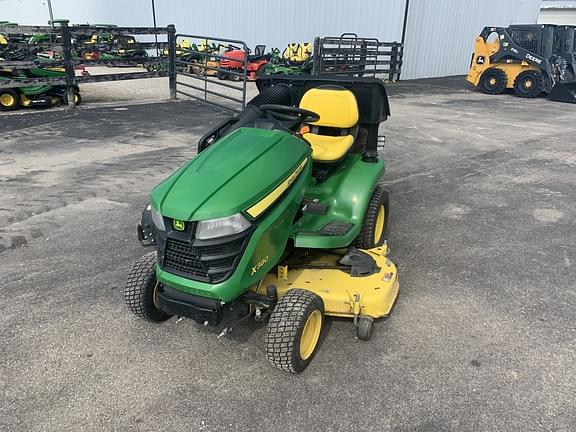 Image of John Deere X380 equipment image 1