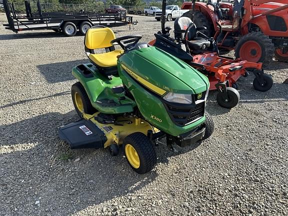 Image of John Deere X380 equipment image 2