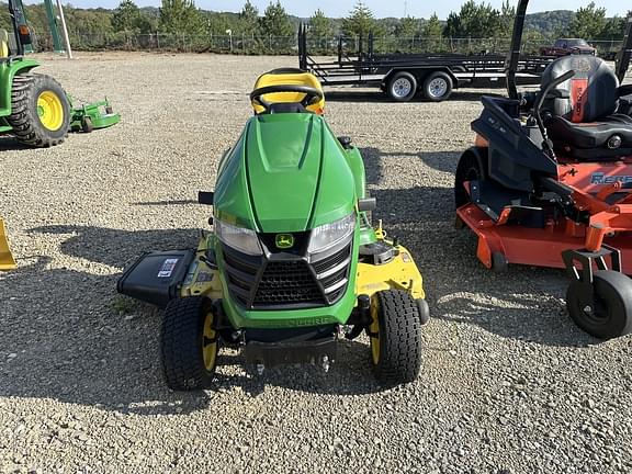 Image of John Deere X380 equipment image 3