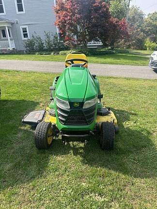 Image of John Deere X380 equipment image 4