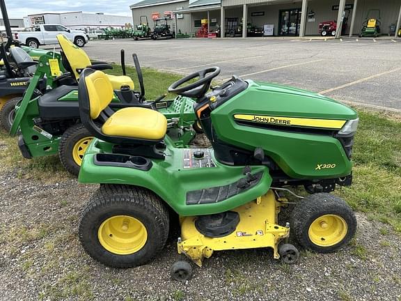 Image of John Deere X380 equipment image 4