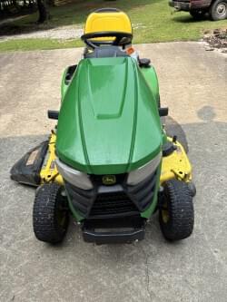 Image of John Deere X380 equipment image 1