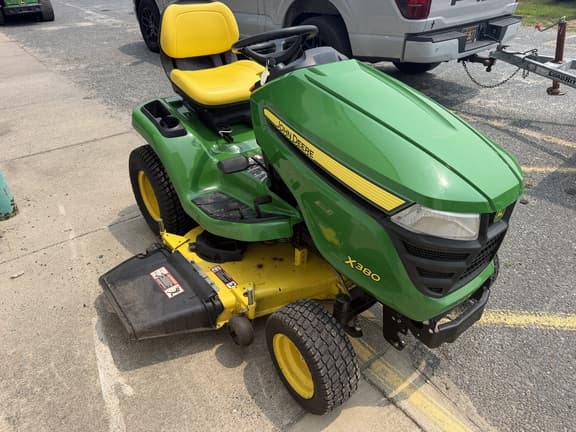 Image of John Deere X380 equipment image 4