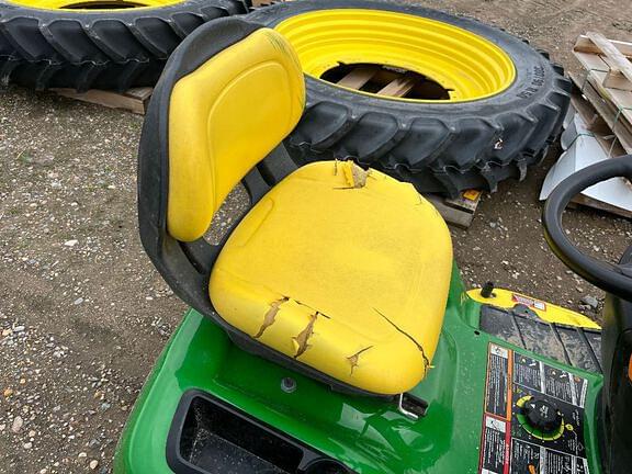Image of John Deere X380 equipment image 4