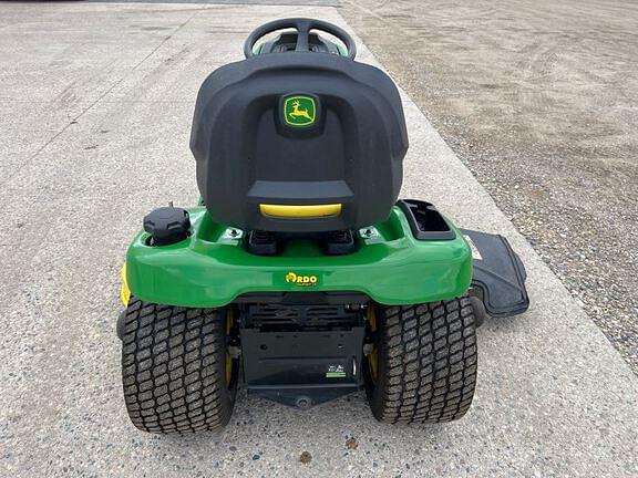 Image of John Deere X380 equipment image 3
