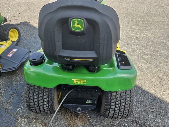 Image of John Deere X380 equipment image 3