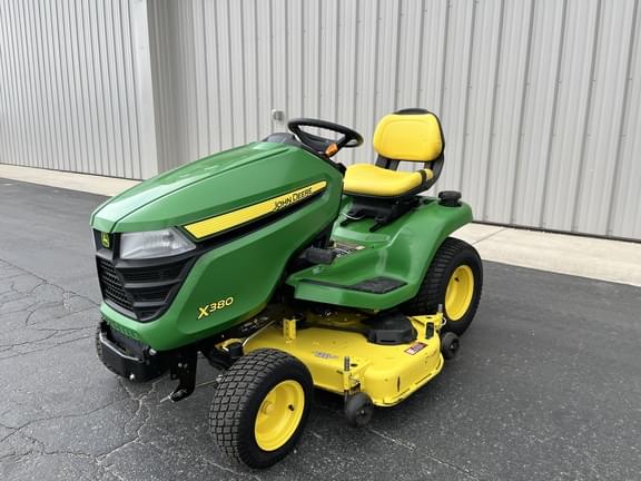 Image of John Deere X380 equipment image 1