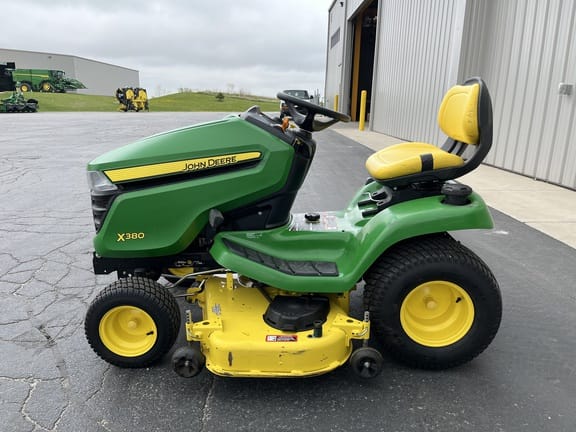 2017 John Deere X380 Equipment Image0