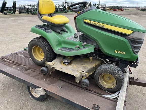 Image of John Deere X380 equipment image 1