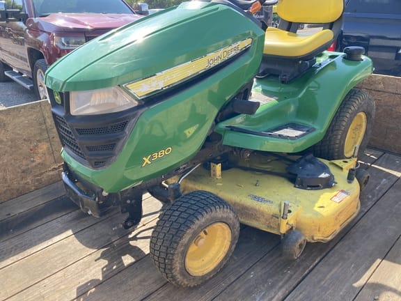 2017 John Deere X380 Equipment Image0