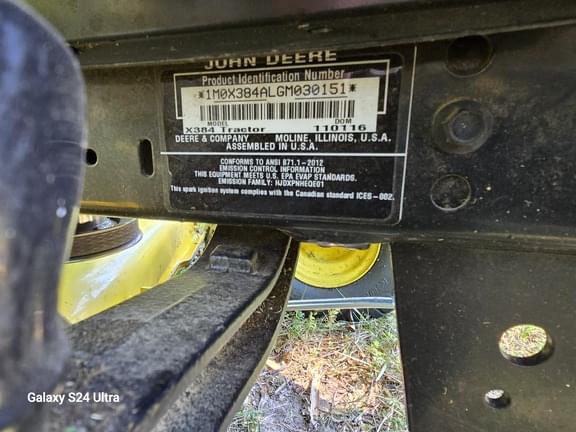 Image of John Deere X384 equipment image 4