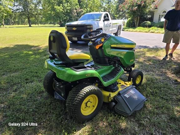Image of John Deere X384 equipment image 2