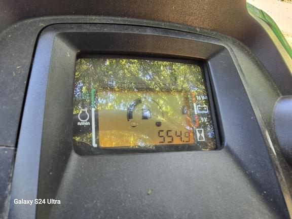 Image of John Deere X384 equipment image 3