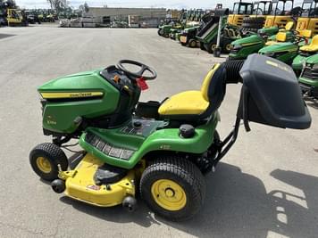 Main image John Deere X384