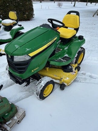 2017 John Deere X390 Equipment Image0