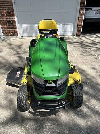Image of John Deere X390 equipment image 1