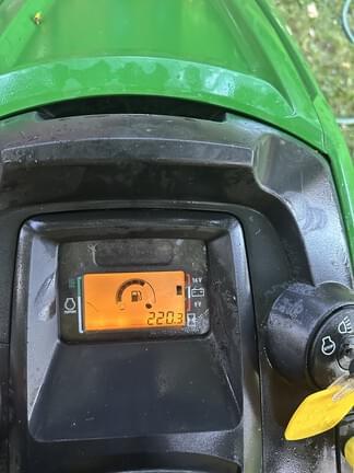 Image of John Deere X390 equipment image 3