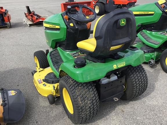 Image of John Deere X390 equipment image 4