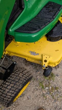 Image of John Deere X390 equipment image 3