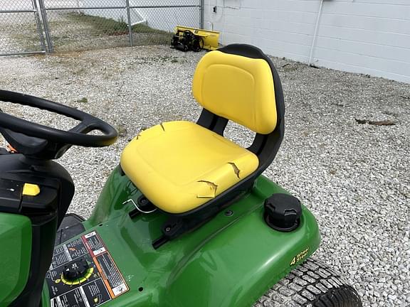 Image of John Deere X394 equipment image 4