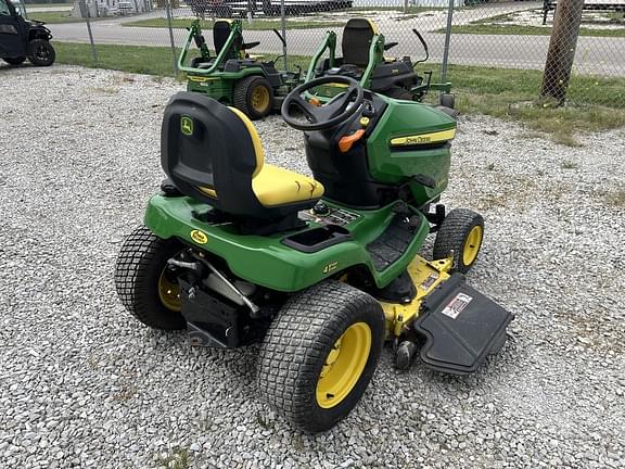 Image of John Deere X394 equipment image 2