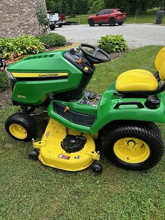 Image of John Deere X570 equipment image 2