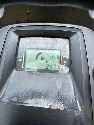 Image of John Deere X570 equipment image 4