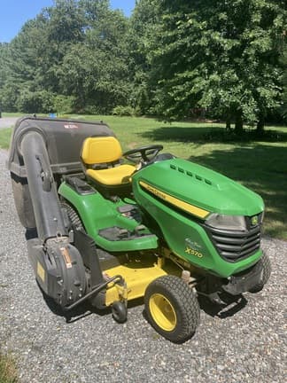 Image of John Deere X570 equipment image 2