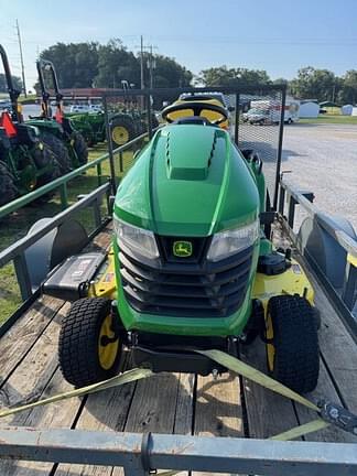 Image of John Deere X570 equipment image 1