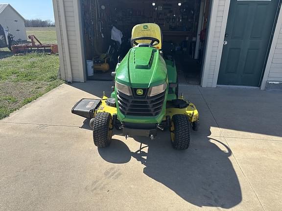 Image of John Deere X570 equipment image 1