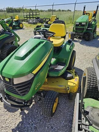 Image of John Deere X570 equipment image 3
