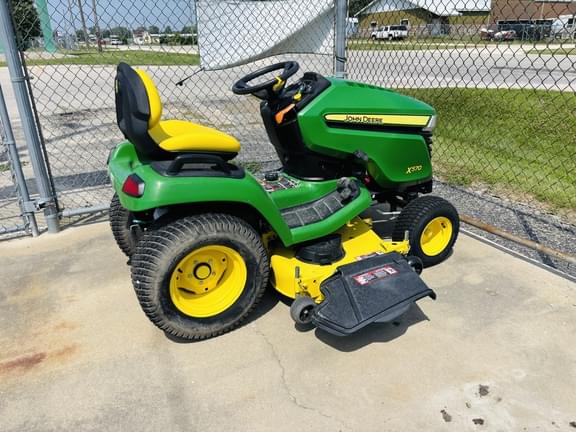 Image of John Deere X570 equipment image 1