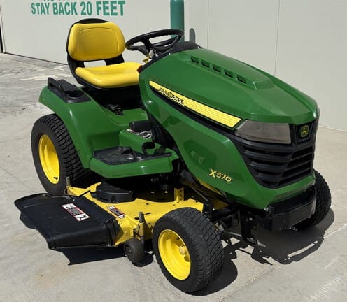 2017 John Deere X570 Equipment Image0