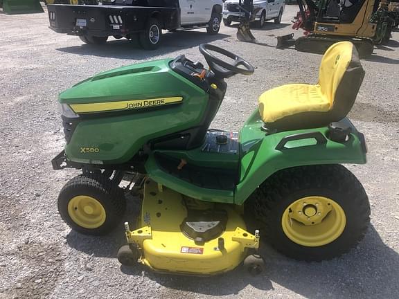 Image of John Deere X580 equipment image 1