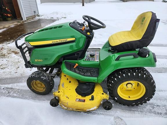 Image of John Deere X580 equipment image 1